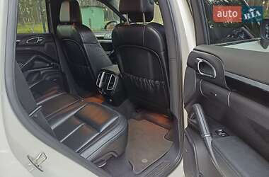 Внедорожник / Кроссовер Porsche Cayenne 2011 в 