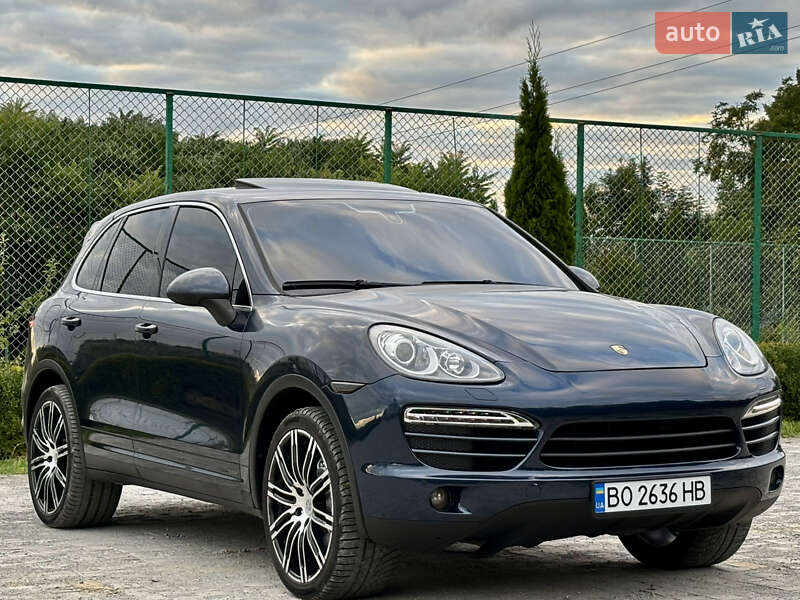 Внедорожник / Кроссовер Porsche Cayenne 2011 в Львове