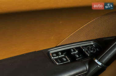 Внедорожник / Кроссовер Porsche Cayenne 2011 в 