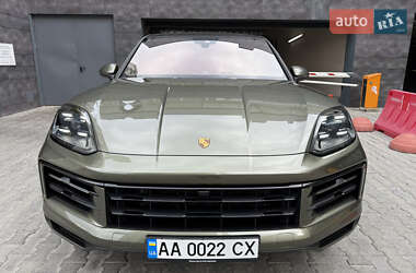 Внедорожник / Кроссовер Porsche Cayenne 2023 в 