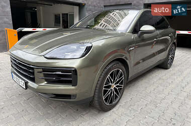 Внедорожник / Кроссовер Porsche Cayenne 2023 в 