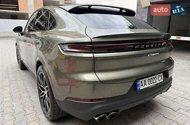 Внедорожник / Кроссовер Porsche Cayenne 2023 в 