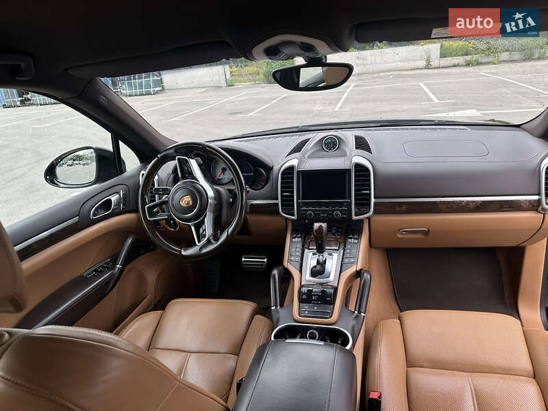 Внедорожник / Кроссовер Porsche Cayenne 2015 в Киеве фото 21 Внедорожник / Кроссовер Porsche Cayenne 2015 в Киеве
