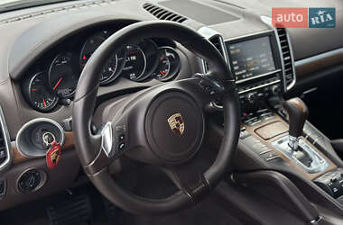 Внедорожник / Кроссовер Porsche Cayenne 2013 в 