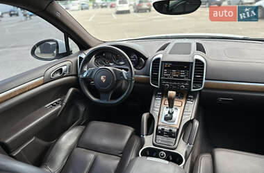 Внедорожник / Кроссовер Porsche Cayenne 2013 в 