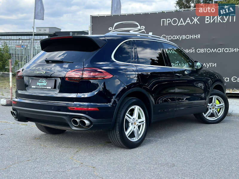 Внедорожник / Кроссовер Porsche Cayenne 2016 в Харькове