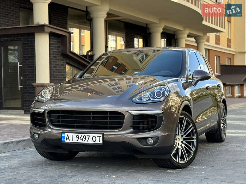 Позашляховик / Кросовер Porsche Cayenne 2015 в Києві