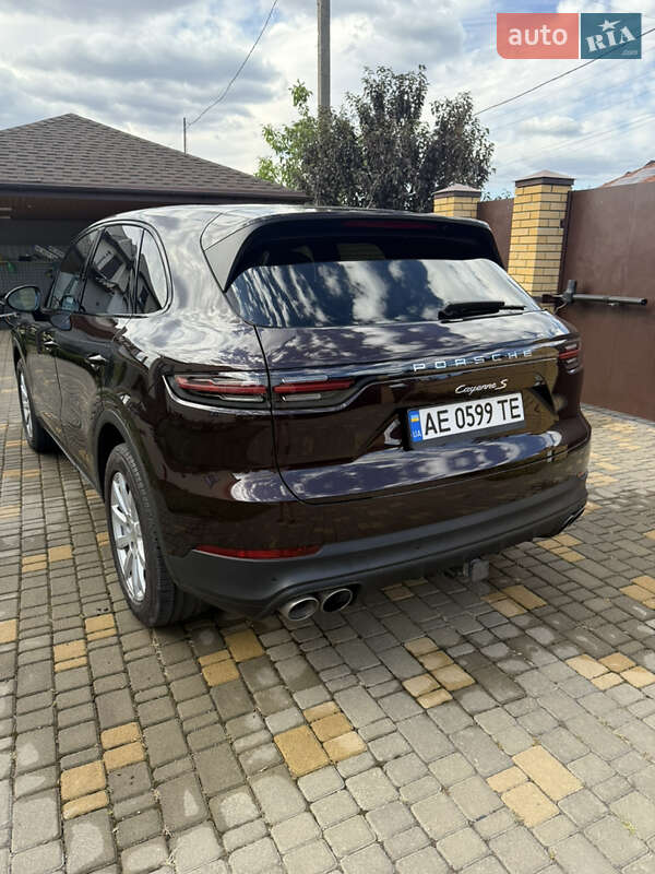 Внедорожник / Кроссовер Porsche Cayenne 2018 в Днепре