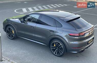 Внедорожник / Кроссовер Porsche Cayenne 2019 в 