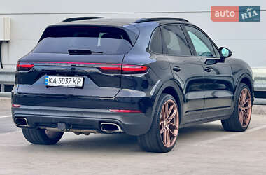 Позашляховик / Кросовер Porsche Cayenne 2018 в 