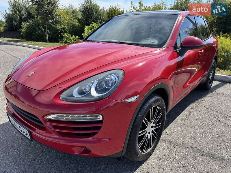 Внедорожник / Кроссовер Porsche Cayenne 2013 в 