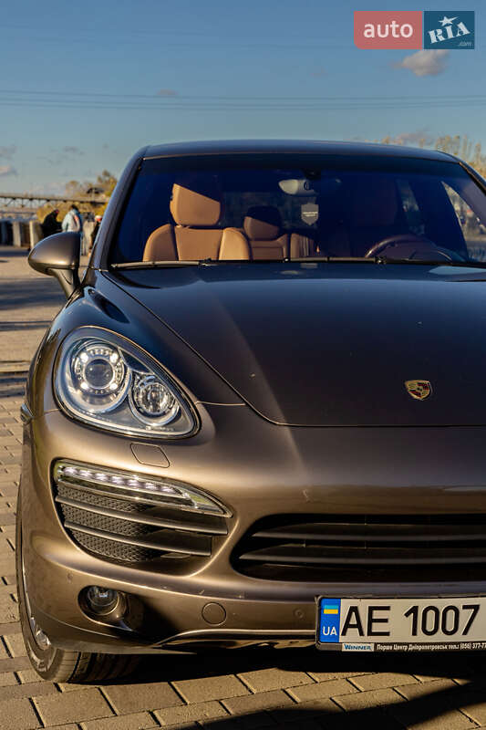 Внедорожник / Кроссовер Porsche Cayenne 2012 в Днепре