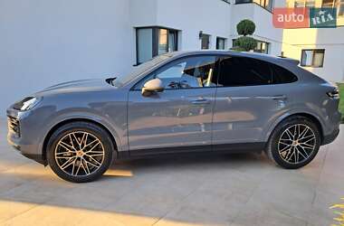Внедорожник / Кроссовер Porsche Cayenne 2023 в 