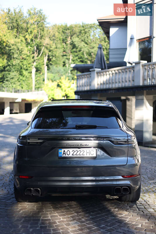 Позашляховик / Кросовер Porsche Cayenne 2018 в Ужгороді