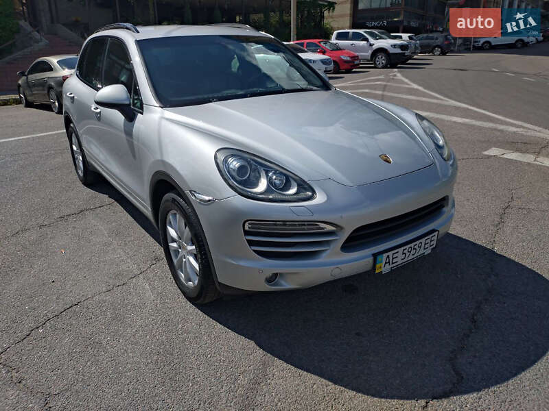 Внедорожник / Кроссовер Porsche Cayenne 2010 в Днепре