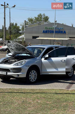 Внедорожник / Кроссовер Porsche Cayenne 2011 в 
