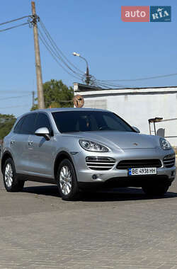 Внедорожник / Кроссовер Porsche Cayenne 2011 в 
