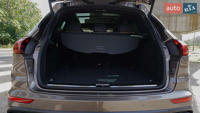 Позашляховик / Кросовер Porsche Cayenne 2015 в Дніпрі