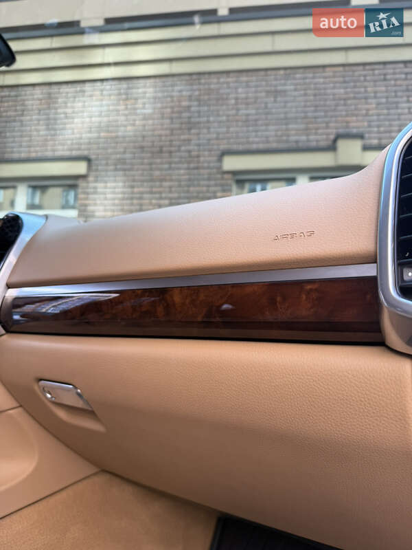 Позашляховик / Кросовер Porsche Cayenne 2011 в Києві фото 24 Позашляховик / Кросовер Porsche Cayenne 2011 в Києві