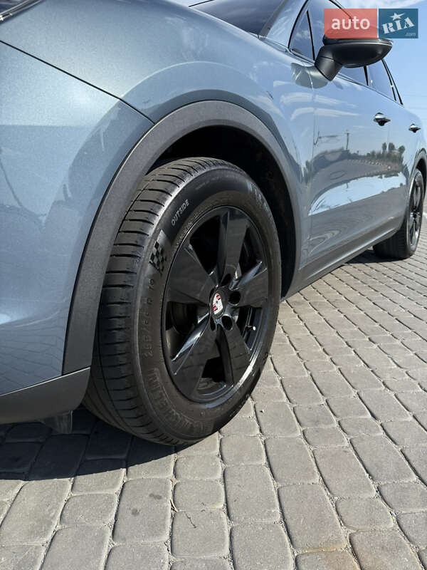Внедорожник / Кроссовер Porsche Cayenne 2018 в Днепре