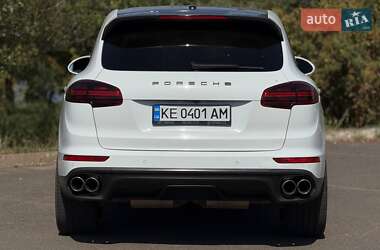 Внедорожник / Кроссовер Porsche Cayenne 2014 в 