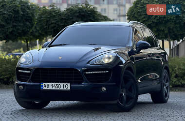 Внедорожник / Кроссовер Porsche Cayenne 2010 в 