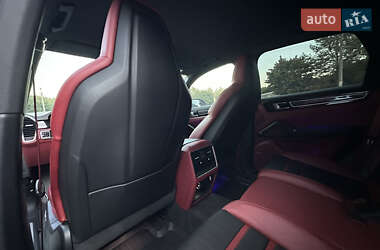 Внедорожник / Кроссовер Porsche Cayenne 2019 в 