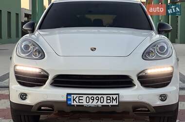 Внедорожник / Кроссовер Porsche Cayenne 2012 в 