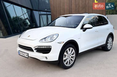 Внедорожник / Кроссовер Porsche Cayenne 2014 в 