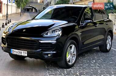 Внедорожник / Кроссовер Porsche Cayenne 2015 в Одессе