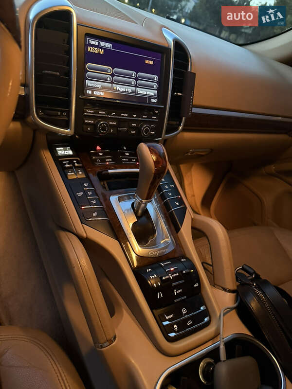 Позашляховик / Кросовер Porsche Cayenne 2012 в Одесі