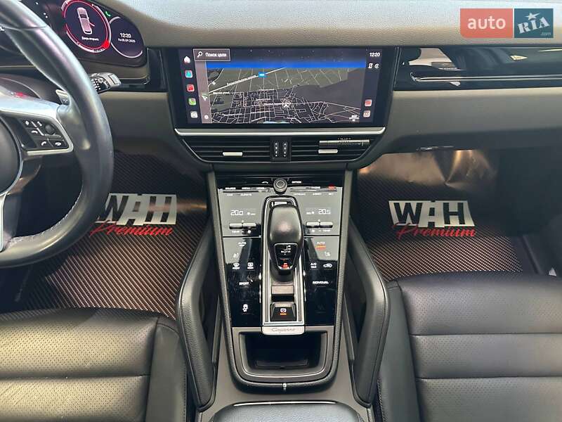 Внедорожник / Кроссовер Porsche Cayenne 2022 в Киеве
