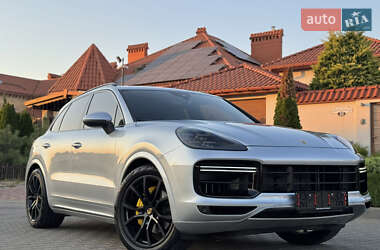 Позашляховик / Кросовер Porsche Cayenne 2018 в Одесі