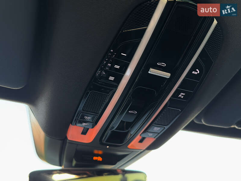 Внедорожник / Кроссовер Porsche Cayenne 2018 в Одессе фото 29 Внедорожник / Кроссовер Porsche Cayenne 2018 в Одессе