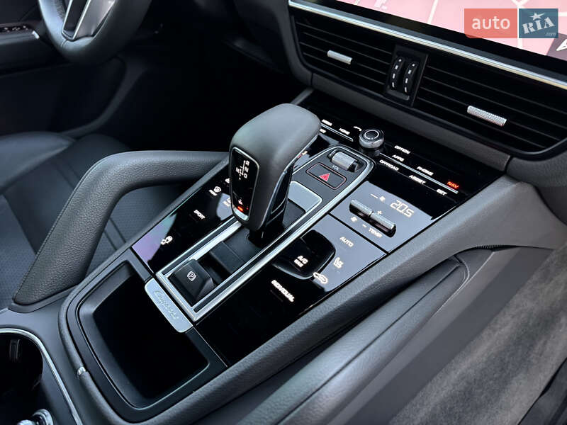 Внедорожник / Кроссовер Porsche Cayenne 2018 в Одессе фото 39 Внедорожник / Кроссовер Porsche Cayenne 2018 в Одессе