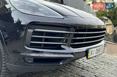 Внедорожник / Кроссовер Porsche Cayenne 2019 в 