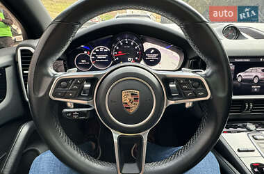 Внедорожник / Кроссовер Porsche Cayenne 2019 в 