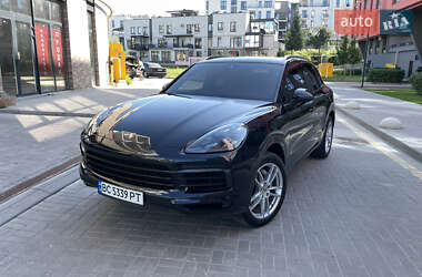 Внедорожник / Кроссовер Porsche Cayenne 2019 в 