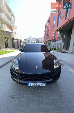 Внедорожник / Кроссовер Porsche Cayenne 2019 в 