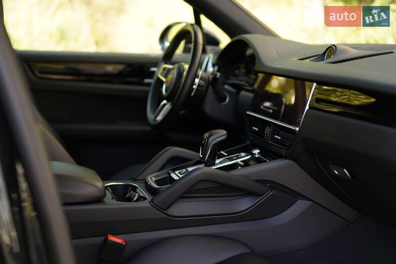 Позашляховик / Кросовер Porsche Cayenne 2018 в Києві