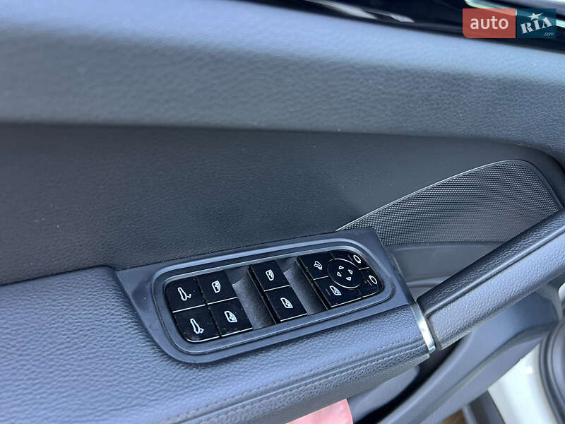 Внедорожник / Кроссовер Porsche Cayenne 2019 в Днепре