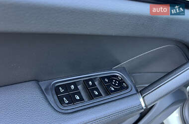 Внедорожник / Кроссовер Porsche Cayenne 2019 в 