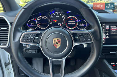 Внедорожник / Кроссовер Porsche Cayenne 2019 в 