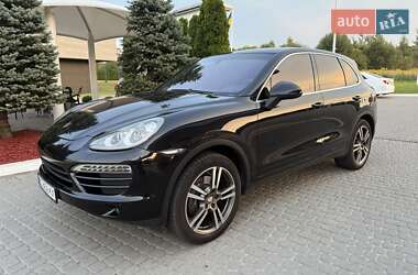 Внедорожник / Кроссовер Porsche Cayenne 2010 в 