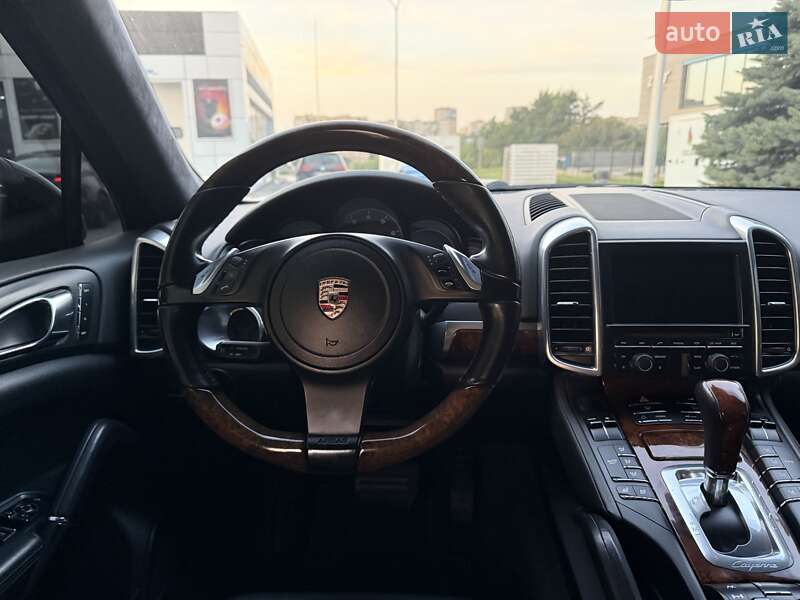 Внедорожник / Кроссовер Porsche Cayenne 2010 в Львове фото 15 Внедорожник / Кроссовер Porsche Cayenne 2010 в Львове