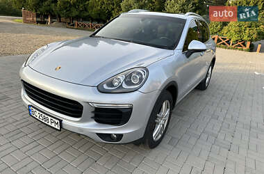 Позашляховик / Кросовер Porsche Cayenne 2015 в Львові