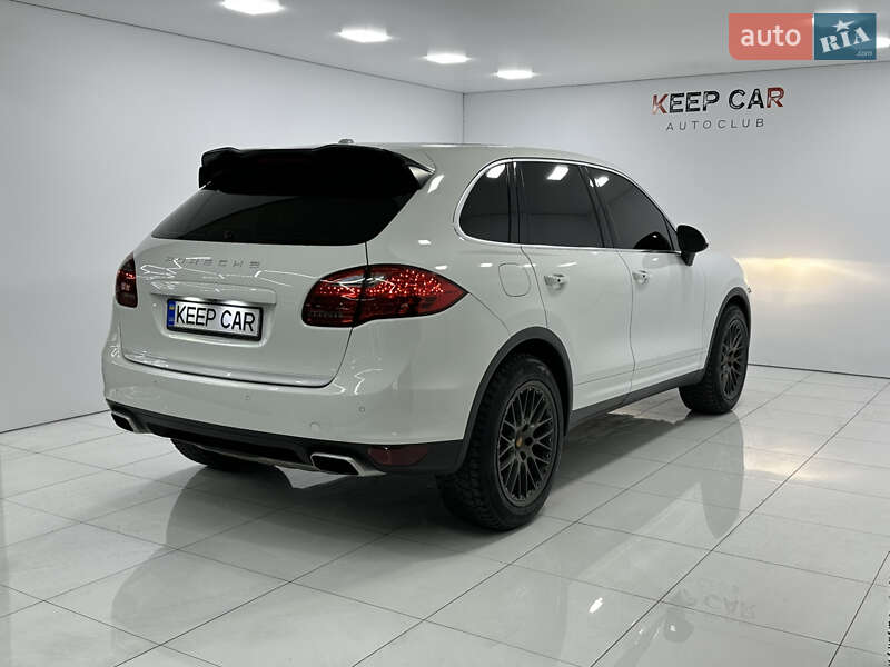 Позашляховик / Кросовер Porsche Cayenne 2013 в Одесі