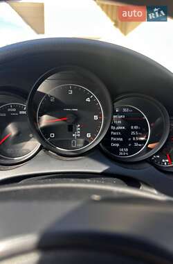 Внедорожник / Кроссовер Porsche Cayenne 2013 в 