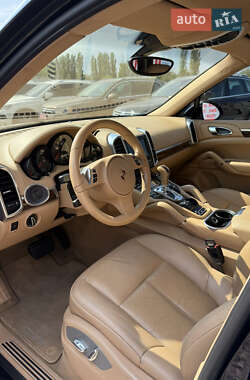 Позашляховик / Кросовер Porsche Cayenne 2011 в 