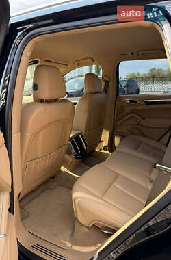 Позашляховик / Кросовер Porsche Cayenne 2011 в 